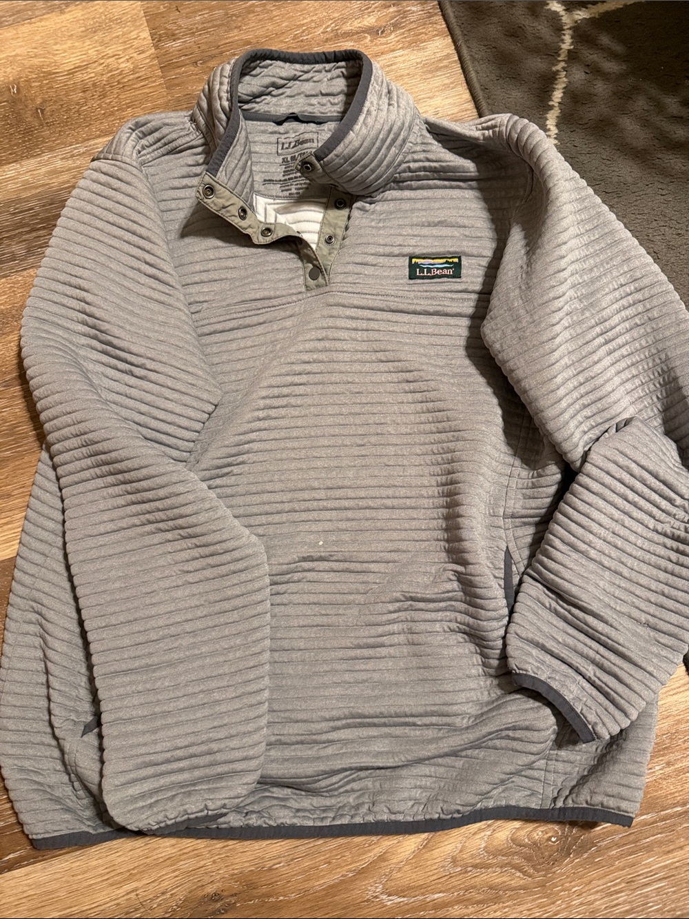 L.L. Bean women’s grey Ribbed Quarter-Snap Fleece Pullover
